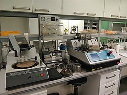 Logitech CL40 and PM5 lapping and polishing machines for preparation of thin sections and polished sections from rock and sediment samples